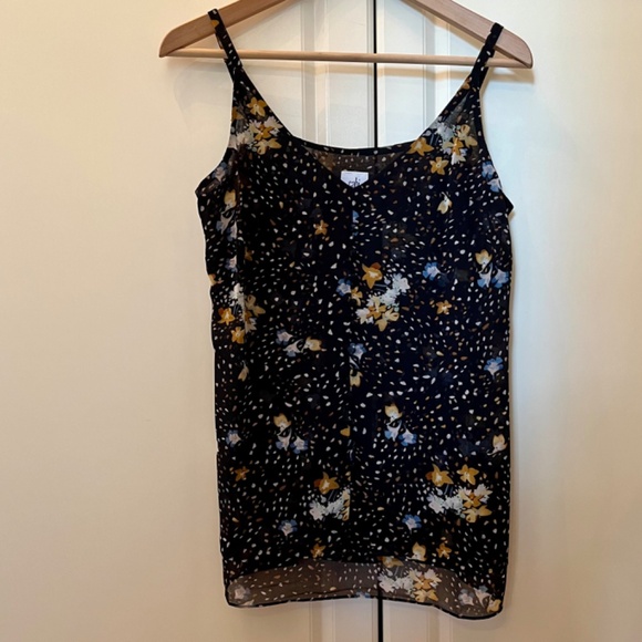✨NWOT✨ CAbi Cluster Cami - Sz S - Picture 6 of 10